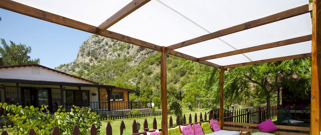 Bâche terrasse cadre en bois