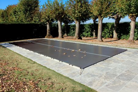 bache hivernage piscine Anthracite 8,70 x 4,70 m - 580 g/m² - Bassin Maximum 8 x 4 m - Sandows Cabiclic + Pitons Crosse - Garantie : 5 ans