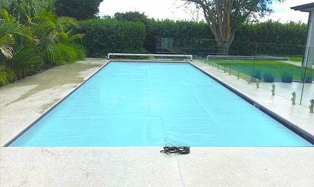 Bâche à bulles 10 x 4m Cristal 4 cotés Sol+Guard 500 microns. En stock.
